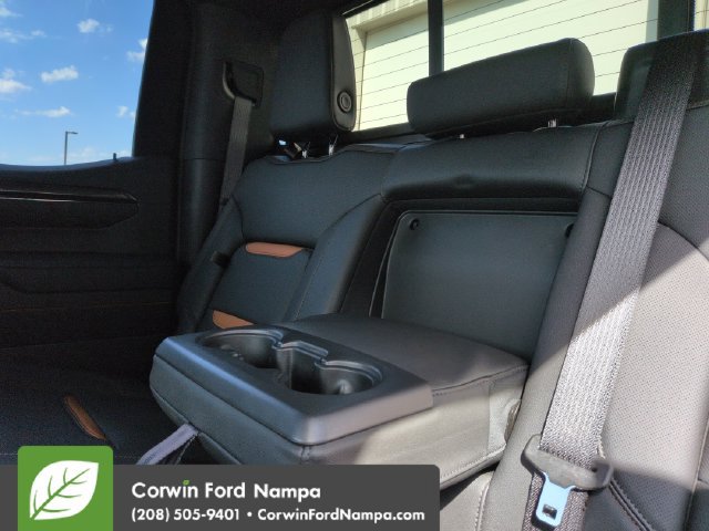 Used 2024 GMC Sierra 1500 AT4 w/ Technology Package AWD/4WD image 27