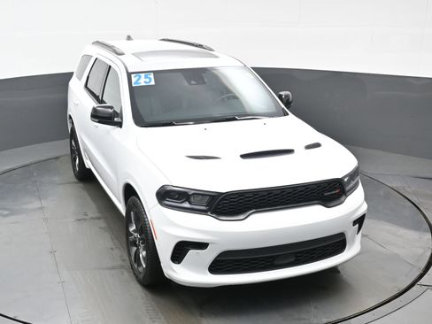 Used 2025 Dodge Durango GT image 41