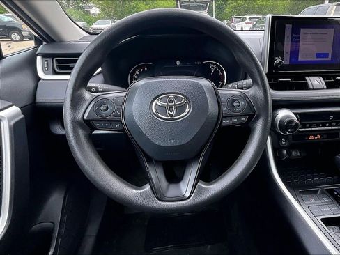 Certified 2024 Toyota RAV4 XLE FWD image 17