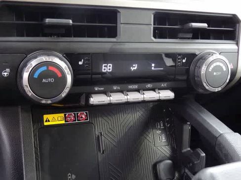 Used 2024 Toyota Tacoma SR5 AWD/4WD image 27