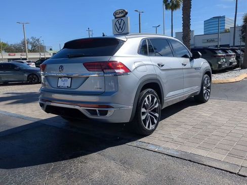 Certified 2022 Volkswagen Atlas Cross Sport SEL Premium R-Line image 4