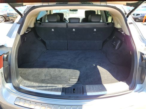 Used 2014 INFINITI QX70 AWD w/ Premium Package image 20