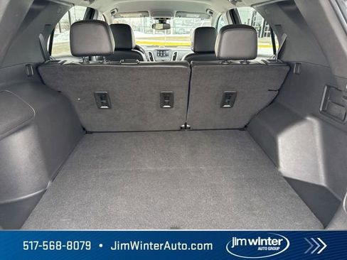 Used 2021 Chevrolet Equinox LT image 18