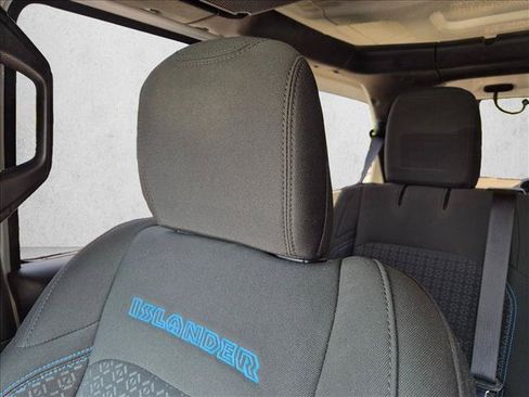 Used 2021 Jeep Wrangler Unlimited Sport AWD/4WD image 13