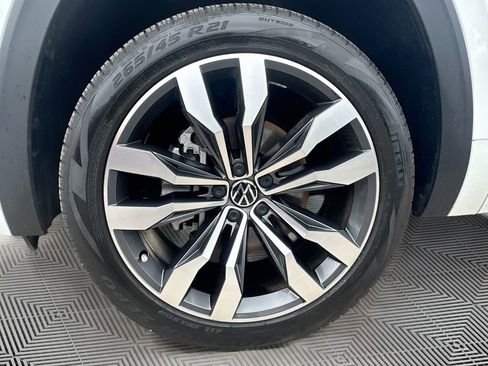 Used 2023 Volkswagen Atlas Cross Sport SEL Premium R-Line AWD/4WD image 35