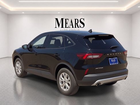 Used 2025 Ford Escape Active AWD/4WD image 3