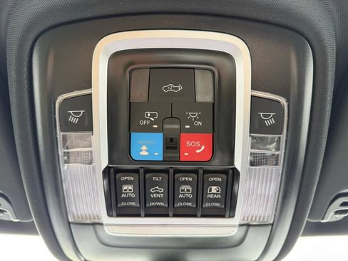 New 2026 RAM 1500 Laramie w/ Night Edition AWD/4WD image 33
