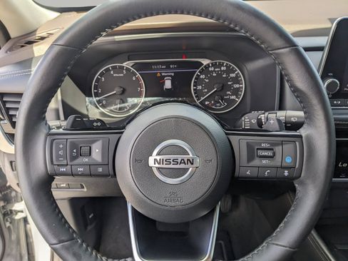 Used 2021 Nissan Rogue SL FWD image 33