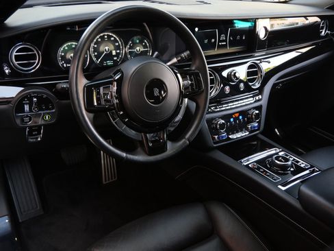 Certified 2022 Rolls-Royce Ghost AWD/4WD image 18