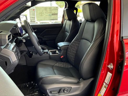 New 2025 Toyota Tacoma TRD Off-Road image 9