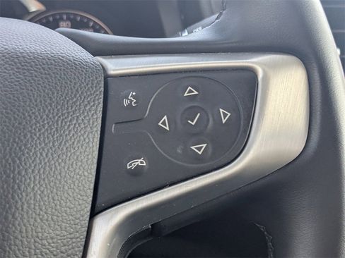 Used 2023 GMC Acadia SLT image 24