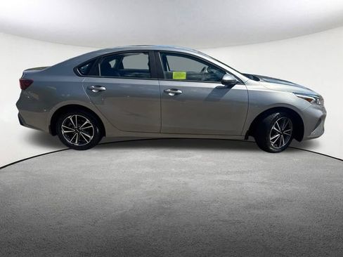 Used 2023 Kia Forte LXS w/ LXS Technology Package image 14