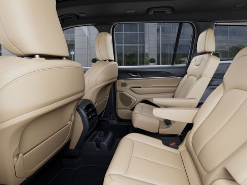New 2026 Jeep Grand Cherokee L Limited AWD/4WD image 23