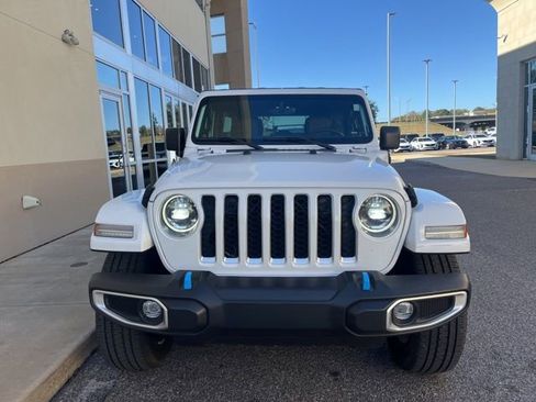 Used 2023 Jeep Wrangler Unlimited Sahara w/ Cold Weather Group image 2