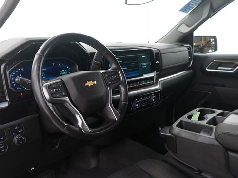 Used 2022 Chevrolet Silverado 1500 LT image 25