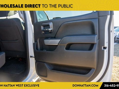 Used 2018 Chevrolet Camaro LT image 19