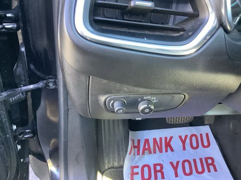 Used 2022 Chevrolet Equinox LS image 13