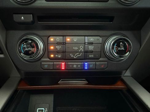 Used 2017 Ford F350 King Ranch w/ King Ranch Ultimate Package image 28