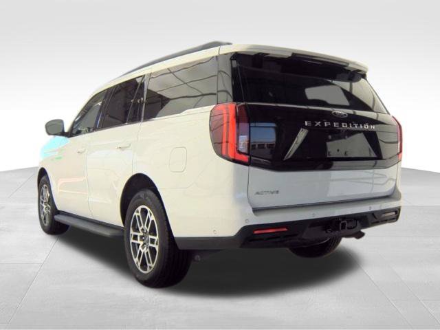 Used 2025 Ford Expedition Active AWD/4WD image 4