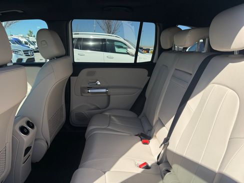 New 2026 Mercedes-Benz GLB 250 4MATIC image 17