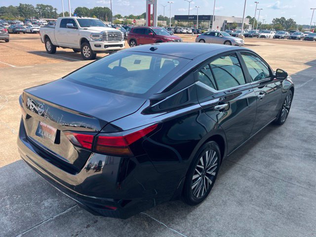 Used 2025 Nissan Altima 2.5 SV w/ SV Premium Package FWD image 4