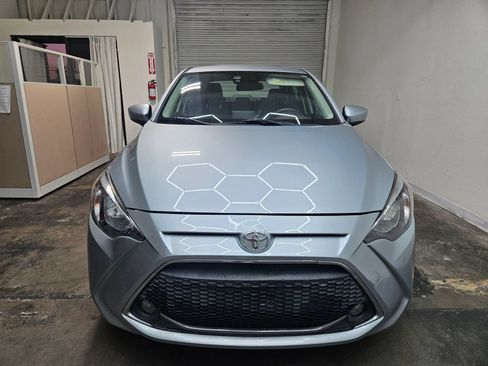 Used 2019 Toyota Yaris LE FWD image 11