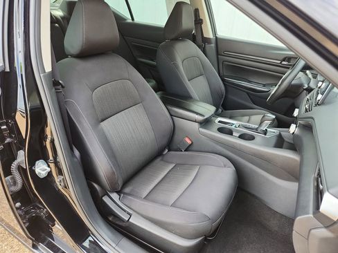 Used 2024 Nissan Altima 2.5 S FWD image 15