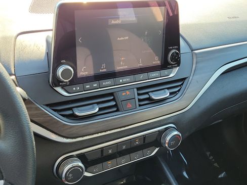 Certified 2024 Nissan Altima 2.5 SV FWD image 26