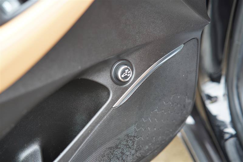 Used 2020 Buick Enclave Essence FWD image 40