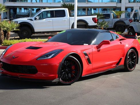 Used 2018 Chevrolet Corvette Grand Sport RWD image 1