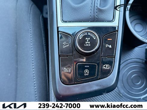 Certified 2025 Kia Sportage LX image 27