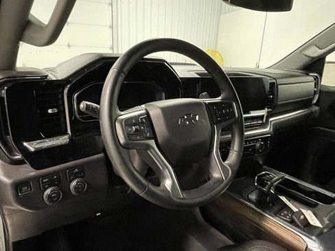 Used 2024 Chevrolet Silverado 1500 LT Trail Boss image 24