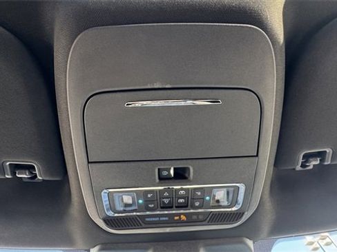 New 2025 Ford F150 Platinum w/ Equipment Group 702A High image 40