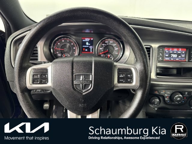 Used 2013 Dodge Charger SE RWD image 9