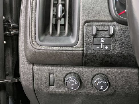Used 2022 GMC Canyon Denali AWD/4WD image 22