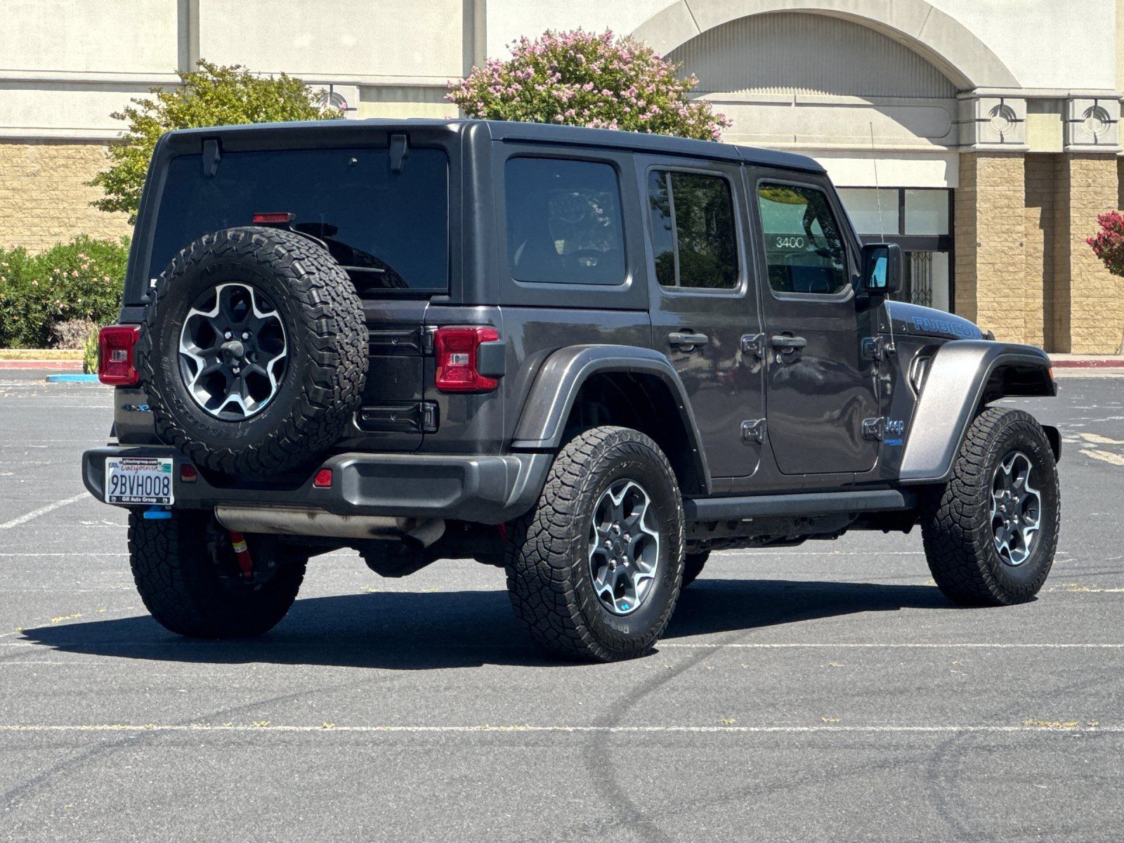Used 2022 Jeep Wrangler Unlimited Rubicon 4xe w/ Cold Weather Group AWD/4WD image 4
