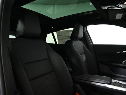 New 2026 BMW X2 xDrive28i w/ Technology Package image 34