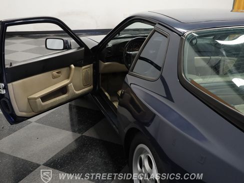 Used 1987 Porsche 944 Turbo image 32