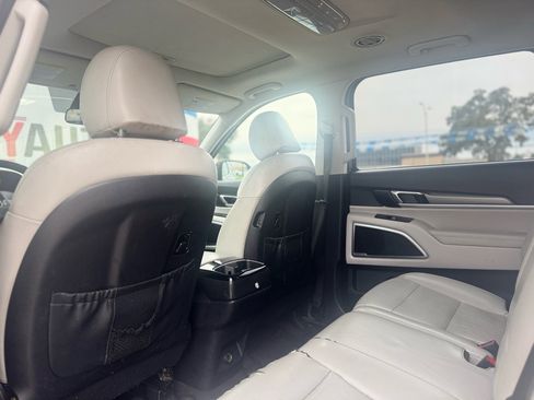 Used 2020 Kia Telluride S w/ S 8 Passenger Seating Package image 44