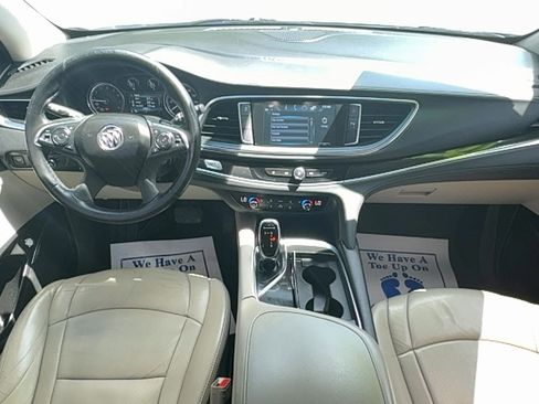 Used 2018 Buick Enclave Essence FWD image 15