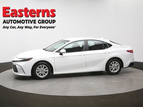 Used 2025 Toyota Camry LE FWD image 58