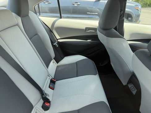 Used 2023 Toyota Corolla LE FWD image 12