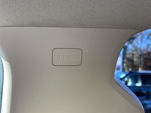 Used 2015 Chevrolet Silverado 1500 LTZ Z71 w/ LTZ Plus Package image 31