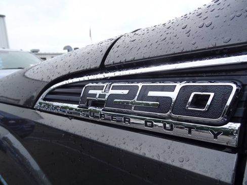 Used 2016 Ford F250 Lariat w/ Chrome Package AWD/4WD image 15