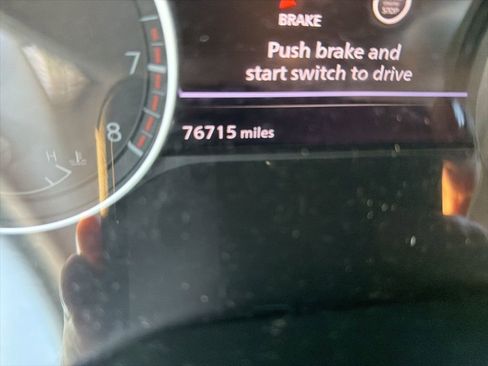 Used 2022 Nissan Pathfinder S image 8