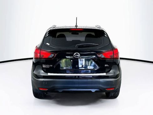 Used 2017 Nissan Rogue Sport SL FWD image 5