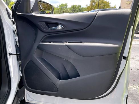 Certified 2024 Chevrolet Equinox LT w/ LPO, Floor Liner Package FWD image 23