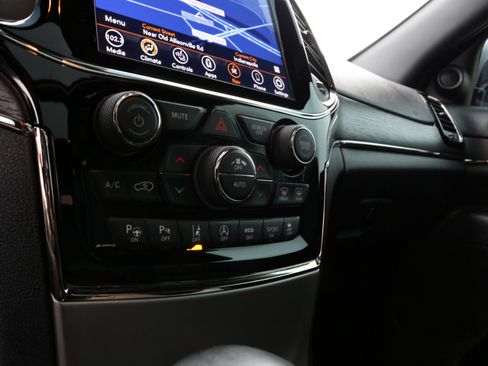 Used 2020 Jeep Grand Cherokee High Altitude image 30