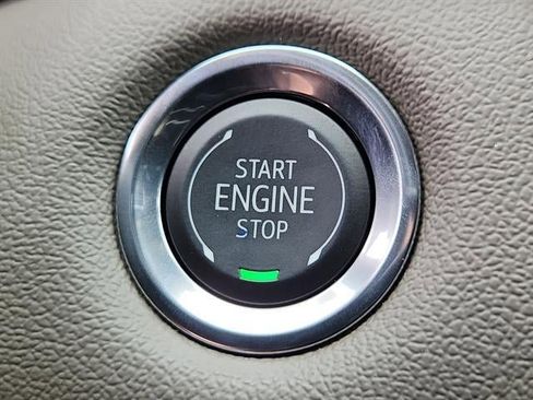 New 2026 Chevrolet Colorado ZR2 w/ Technology Package AWD/4WD image 17