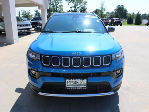 Certified 2023 Jeep Compass Limited w/ Sun and Sound Group AWD/4WD image 3